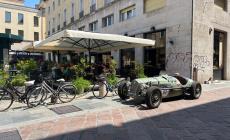 Mille miglia,  "fuori programma"  in piazza della Steccata