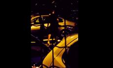 Raid in un parcheggio di via Po, ecco il ladro in azione - Video