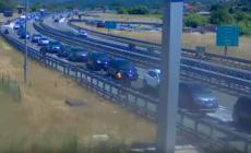 Tutti al mare: 10 km di coda  allo snodo di Aulla per andare in Versilia