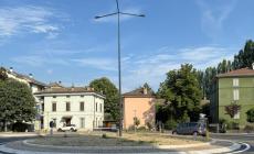 Ha riaperto la rotatoria tra via Mantova e via Parigi