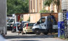 Grave infortunio sul lavoro: operaio schiacciato da un muletto, rischia di perdere una gamba