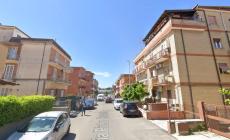 Uomo precipita da balcone a Roma, si indaga per omicidio