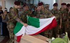 L'ultimo saluto a Giovanni Gattola: amici, ex colleghi e parà della Folgore uniti nel dolore - Foto