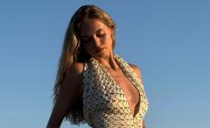 Bellezze sotto l&rsquo;ombrellone - Laila Hasanovic 