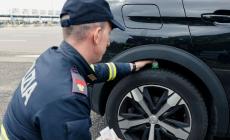 Gomme lisce e niente revisione, più di 1 auto su 4 non in regola