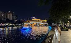 A Chengdu il ponte Anshun, visitato anche da Marco Polo, è diventato... un ristorante - Foto