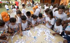 I bambini di Giocampus alle prese con l'intramontabile ciclotappo - Le foto