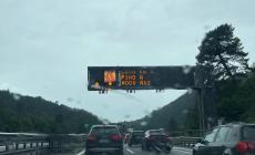 Traffico intenso verso il mare: lunga coda e rallentamenti in Autocisa tra Aulla e lo svincolo con l'A12 (8 chilometri)