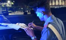 Sfonda una finestra e entra in un bar in zona via Emilia est:  ruba  bottiglie di vino pregiato, un tablet e 1300 euro. Denunciato 31enne 