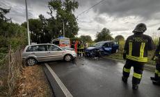 Frontale in strada Martinella: due feriti. Strada chiusa