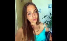 Pallavolista morta in piscina durante una festa, s'indaga su alcune tracce di sangue, "Aveva la faccia in su. Tanti punti oscuri"