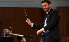 Importante onorificenza in Francia per Michele Spotti: dirigerà il Falstaff al Festival Verdi 