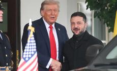 Incontro Trump-Zelensky a Washintgon: "Abbiamo avuto un buon confronto". Si lavora a un trilaterale con Putin - Foto 