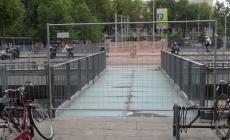 Chiusi i ponticelli di accesso alla stazione: tante supposizioni e commenti tra i viaggiatori abituali e non - Le foto