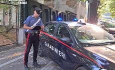 Lo pedina nel parco Mazzini e gli strappa di mano il cellulare. Ma si fa anche dei selfie che lo incastrano: denunciato 21enne