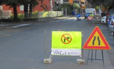 Segnali stradali «defunti»: a volte ritornano. Però con la…spiegazione