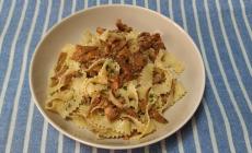 Funghi in tavola: pappardelle finferli  e taleggio
