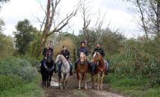 In 300 alla caccia al tesoro a cavallo  - Foto