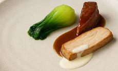 Faraona alle noci e coscia con pak-choi: la ricetta
