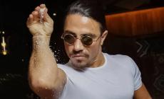 La caduta di Salt Bae, il suo impero si sta sgretolando: buco da 5 milioni di sterline e chiusure di locali