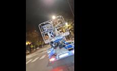 Ottobre, è già aria di Natale (con largo anticipo): le luminarie "girano" per la città