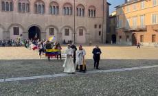 Il Giubileo dei popoli a Parma: (Video) la processione in piazza Duomo con il vescovo Solmi