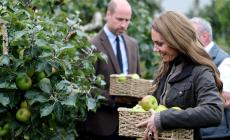 William e Kate compiono visita a sorpresa in Irlanda del Nord: le foto 