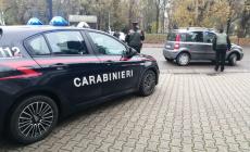 Montecchio: prima la fuga in auto, poi la testata ai carabinieri. Denunciati 