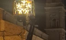 Via Repubblica,  c'è già aria di Natale: "prova tecnica" per le nuove luminarie 