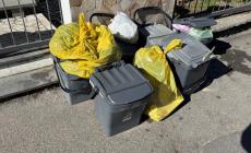 Indifferenziato "dimenticato" in piazzale Santa Croce? Le lamentele di una parmigiana 