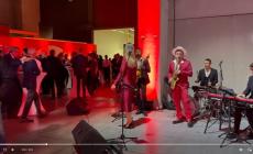 Un evento tra festa e storia per presentare il libro sui primi 40 anni di Cibus - Video: avvio di serata in musica