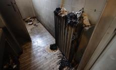 Molotov contro un laboratorio di pasticceria a Parma, nessun ferito