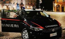 Litiga con i parenti per strada a Fidenza, poi aggredisce i carabinieri (anche in caserma) che sono intervenuti: 34enne arrestato