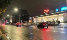 Sempre gravissima la donna investita 