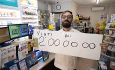 Vinti due milioni con un "gratta e vinci" in via XXII luglio