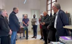 L' elemosiniere del Papa celebra messa in duomo. Visita a sorpresa alla Caritas in piazza Duomo - (Video) Il cardinal Krajewski: "Ci prendiamo cura degli invisibili"