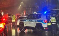 Schianto tra due auto in serata in via Fratti: un ferito