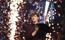 Sinner imperiale, batte Alcaraz in due set (7-6, 7-5) e conquista le ATP finals