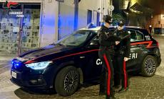 Preleva contanti, compra Gratta e vinci e sigarette: tutto con un bancomat rubato. Denunciato 19enne