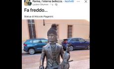 Anche Paganini...ha freddo: la simpatica foto scattata in piazzale Boito