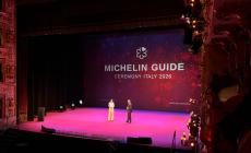 Guida Michelin 2026, la presentazione al Regio, due nuovi ristoranti a due stelle e un nuovo tre stelle