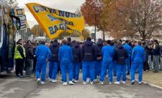 Direzione Verona, folla di tifosi al centro sportivo di Collecchio per dare la carica ai crociati - Video