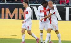Cagliari e Genoa, pari a suon di gol. Larga vittoria del Bologna a Udine. Pari  anche Fiorentina-Juve - Risultati e classifica