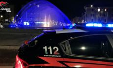 Spacca il finestrino con un mattone  di un'auto in viale San Michele, ma è quella di un carabiniere: nei guai 64enne italiano