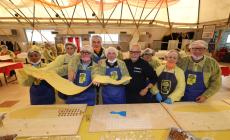Anolini Solidali al Tulipano, tanti volontari al lavoro - Fotogallery