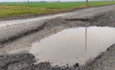 Situazione disastrosa in strada del Martello a Polesine Zibello