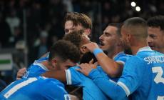 Napoli, prova di forza: 2-1 alla Juve e riconquista la vetta. Colpaccio Cagliari, 1-0 alla Roma e allunga sul Parma. Cremonese: 2-0 al Lecce. Lazio e Bologna 1-1 - Risultati e classifica