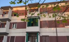 Caduta dal balcone, per il pm 'La morte è conseguenza dei maltrattamenti"
