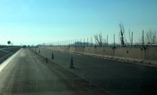 Lavori al ponte Verdi, dopo un anno tolta la grande barriera in cemento
