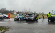 Scontro fra due auto tra Salsomaggiore e Fidenza: tre feriti a Vaio